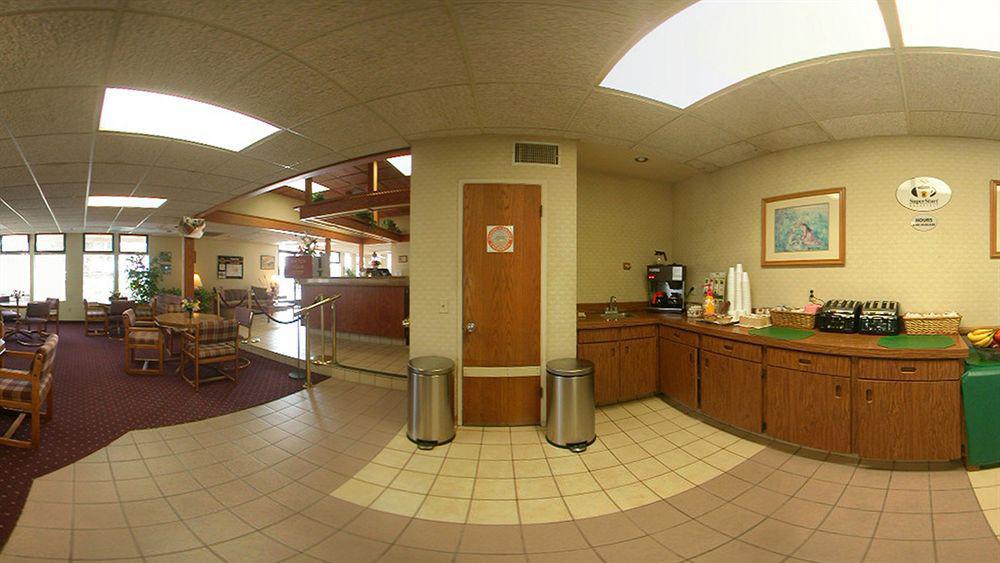 - Newport Area Hotel