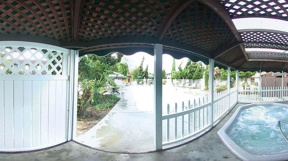 - Newport Area Hotel Costa Mesa