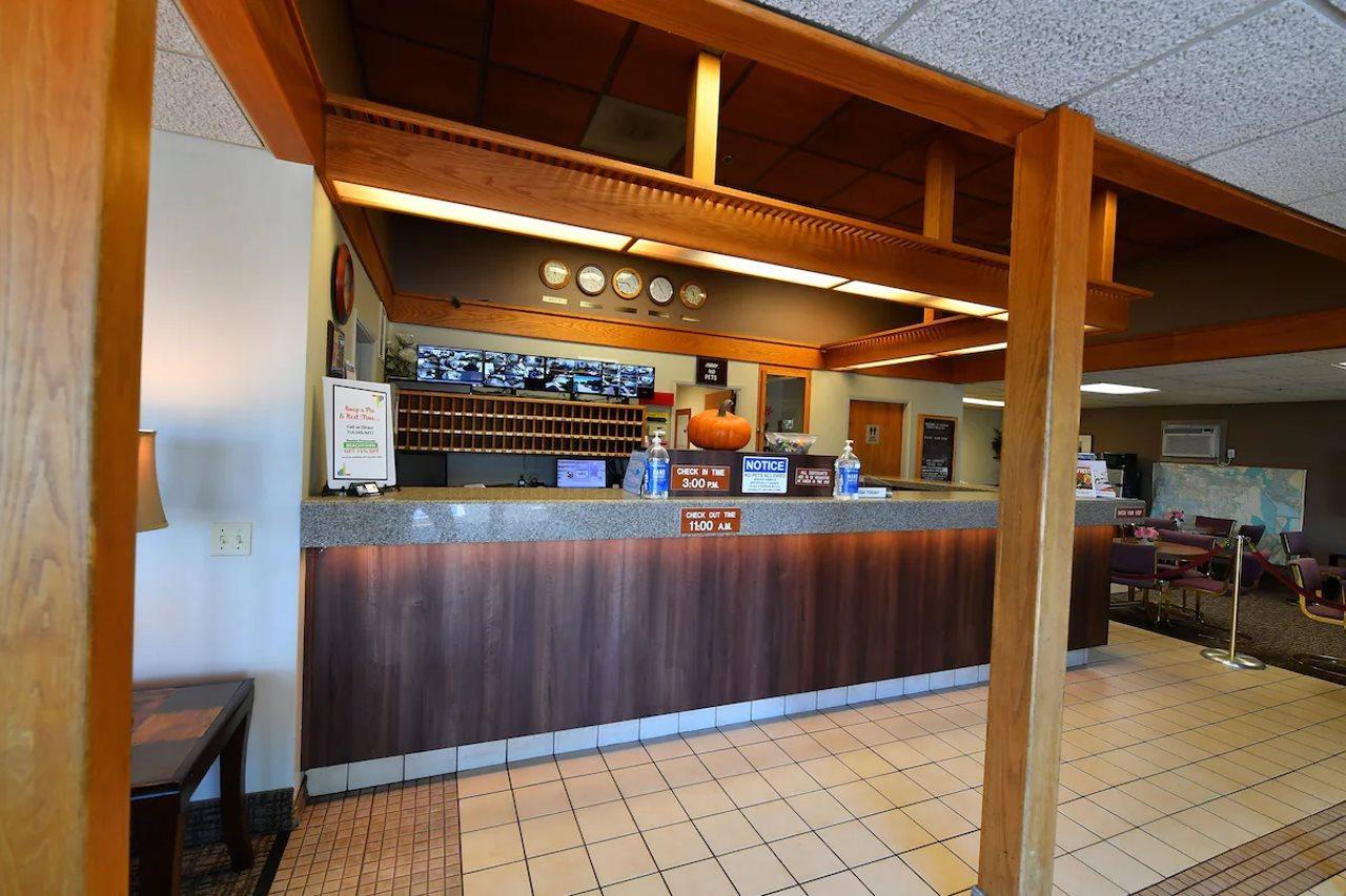 - Newport Area 2* Costa Mesa