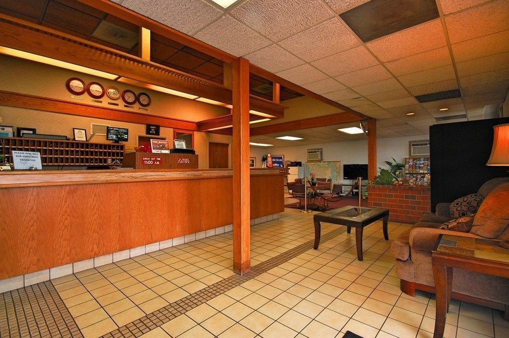 Hotel - Newport Area