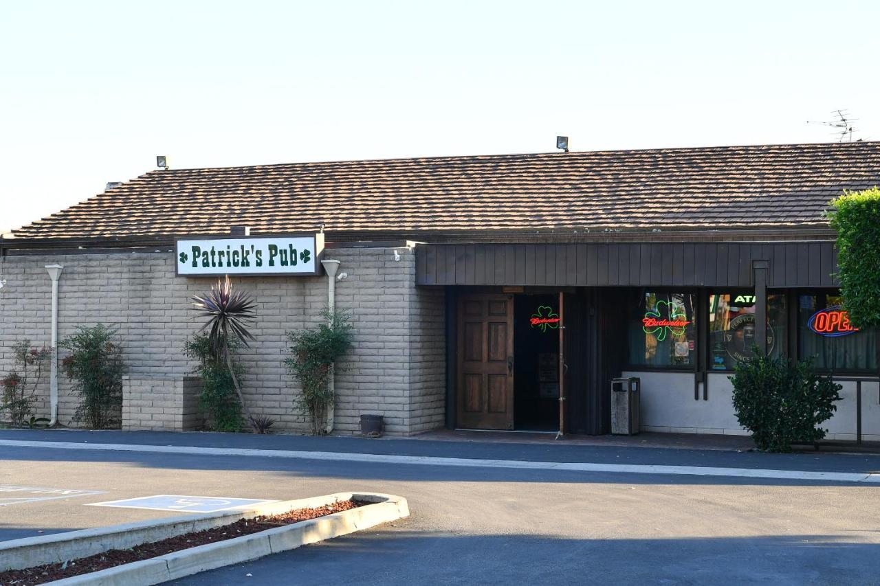 - Newport Area Hotel