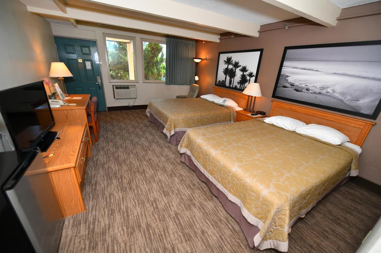 - Newport Area Costa Mesa