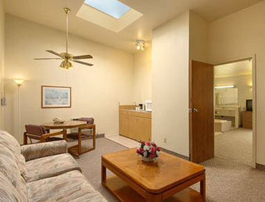 Hotel - Newport Area 2*