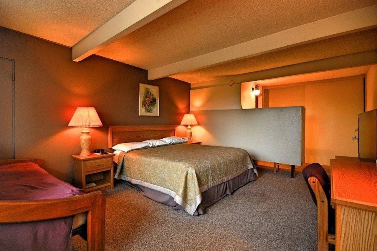 - Newport Area Costa Mesa