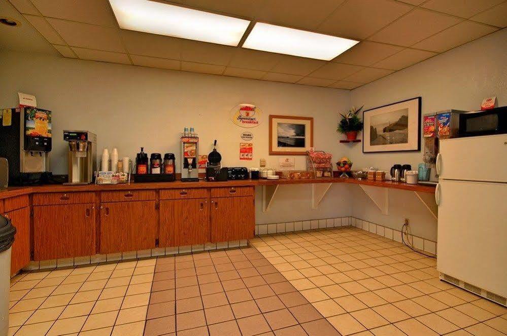 - Newport Area Costa Mesa